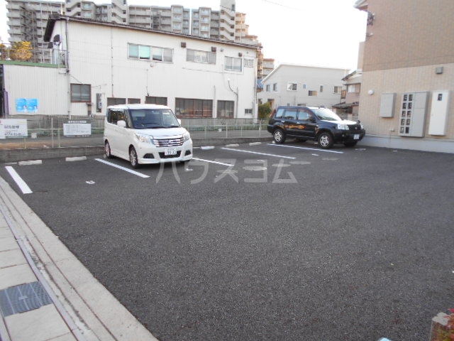 18/26 駐車場