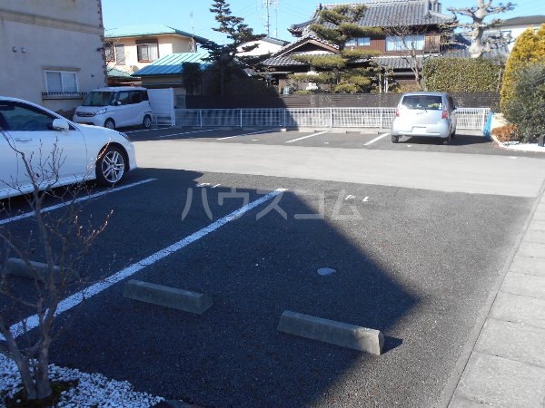 21/29 駐車場