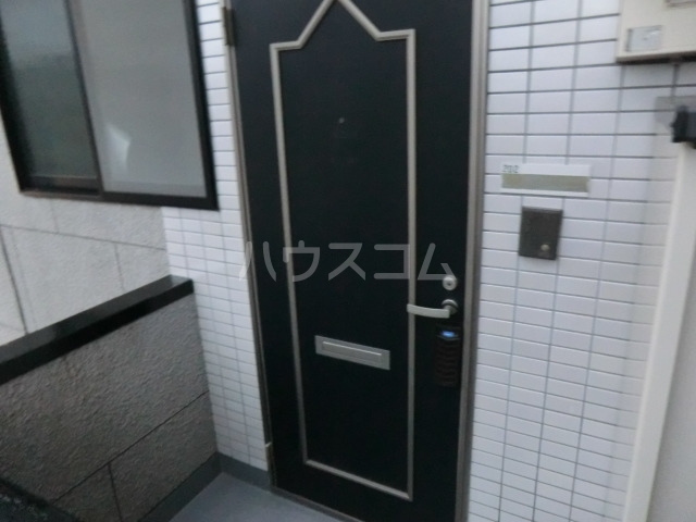 15/16 エントランス