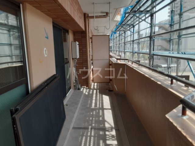 14/22 バルコニー