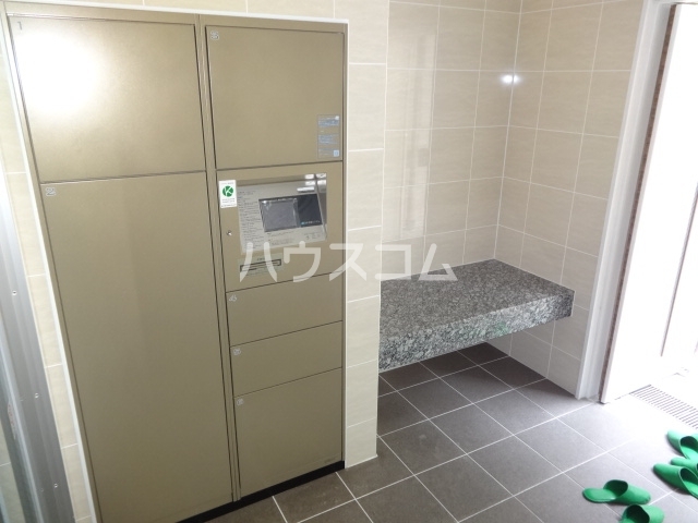 15/17 エントランス