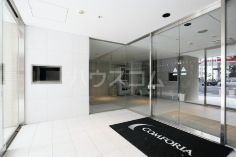 13/23 エントランス