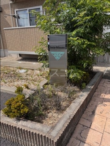 17/26 エントランス