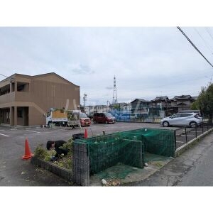 16/25 駐車場