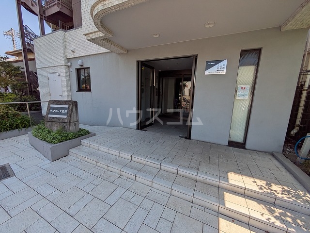 29/30 エントランス