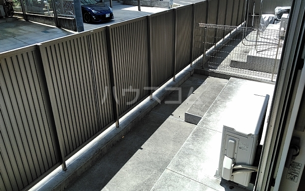 15/26 バルコニー