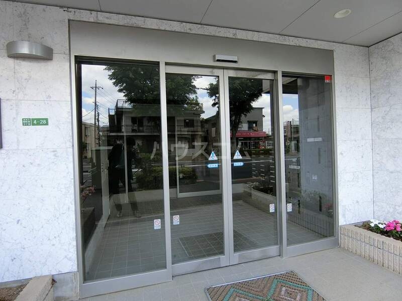 14/16 エントランス