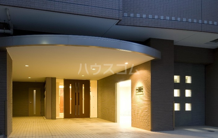 20/22 エントランス