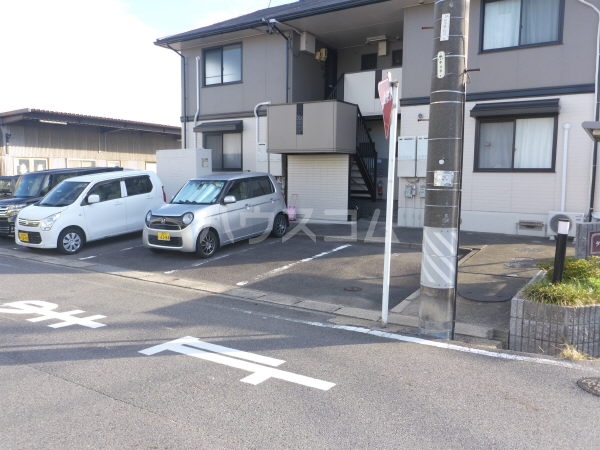 2/10 駐車場