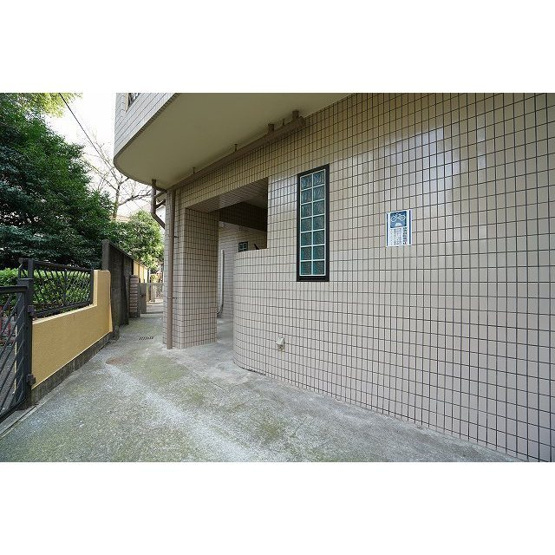 19/21 エントランス