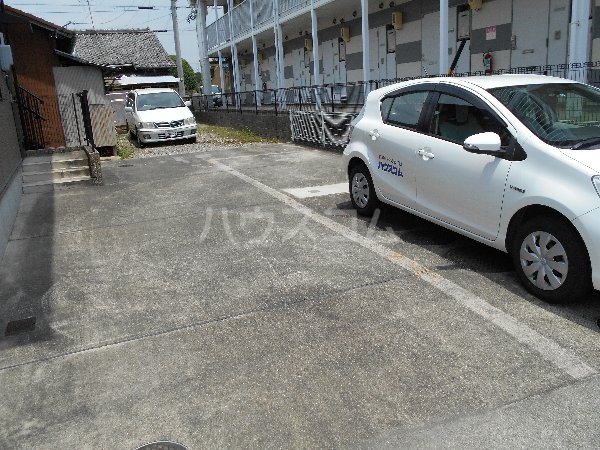 20/27 駐車場