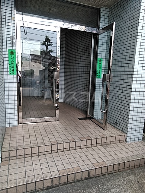 20/28 エントランス