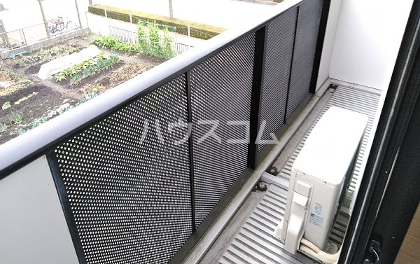 13/23 バルコニー