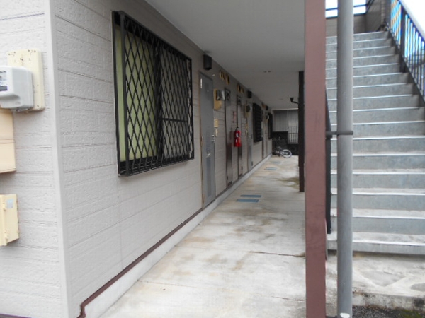 20/29 エントランス