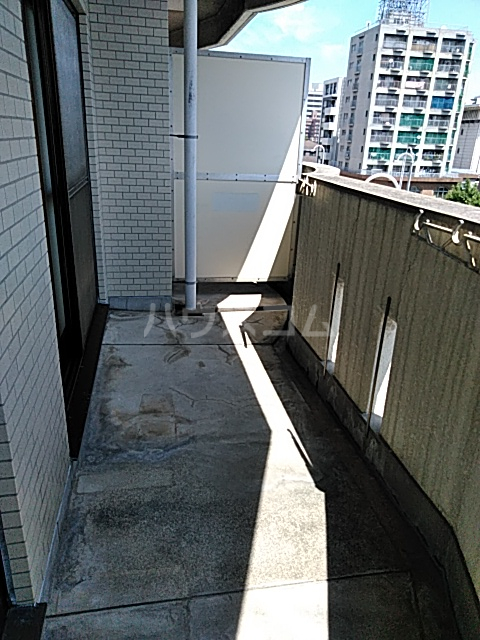 19/30 バルコニー