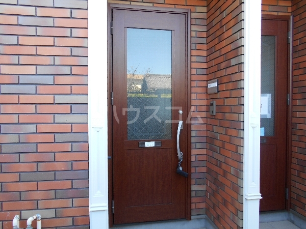 15/23 エントランス