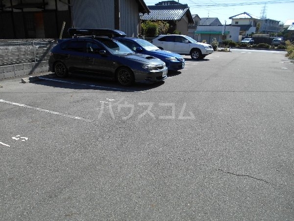 3/10 駐車場