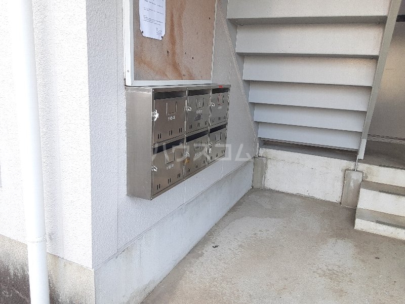 19/26 エントランス