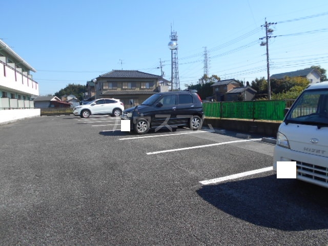 17/25 駐車場