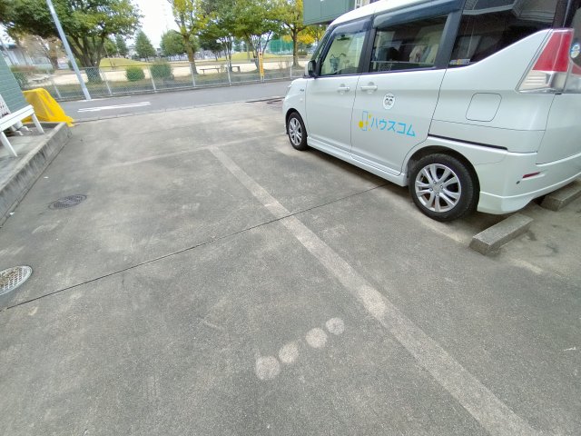 24/30 駐車場