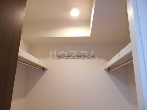 21/30 エントランス