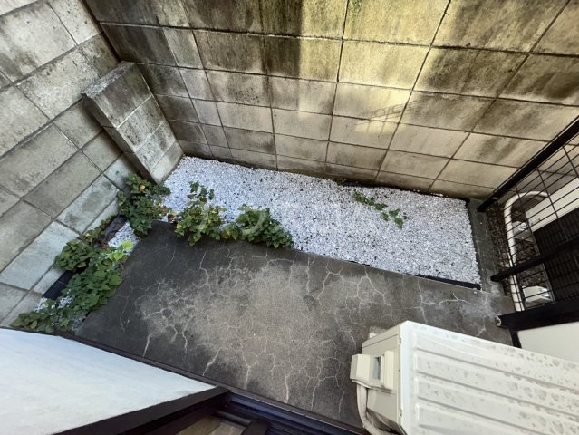 17/28 バルコニー