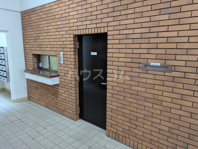 20/28 エントランス