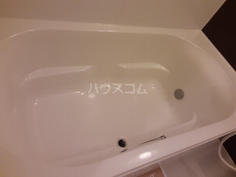 13/30 浴室