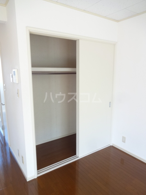 13/30 収納