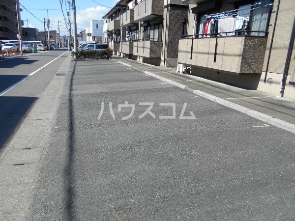 16/25 駐車場