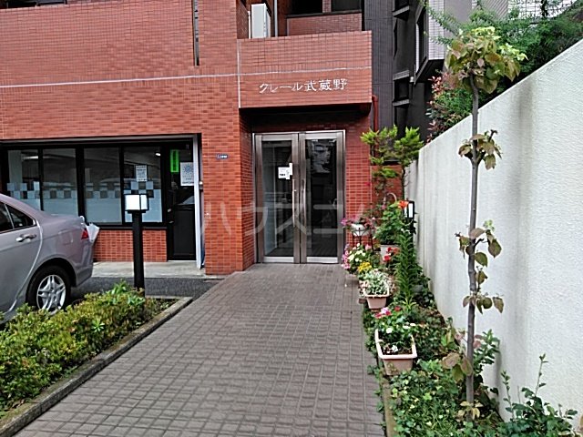 17/26 エントランス