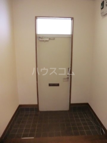 13/30 玄関