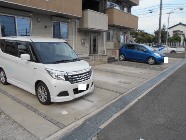 21/30 駐車場