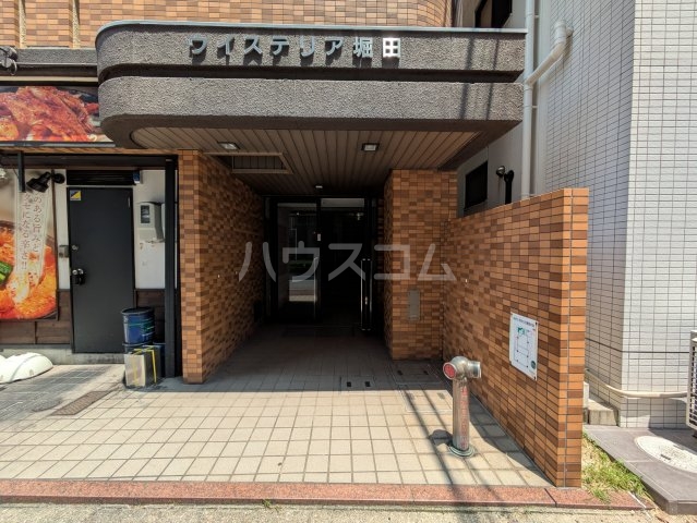 21/29 エントランス