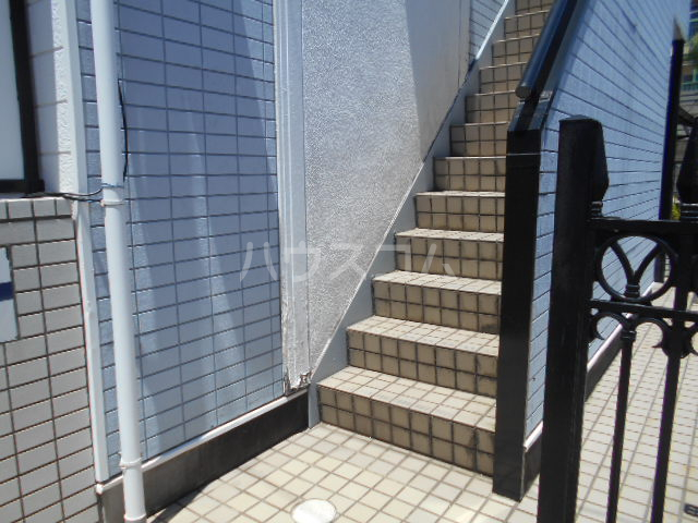 20/29 エントランス