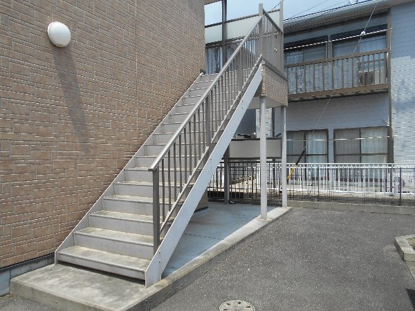 20/29 エントランス