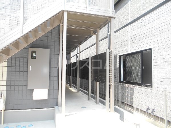 19/27 エントランス