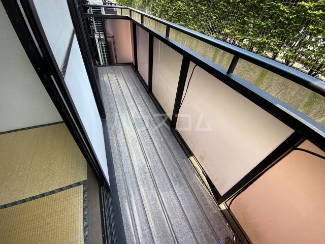 21/30 バルコニー