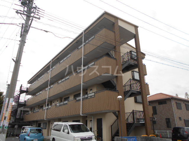 22/30 エントランス