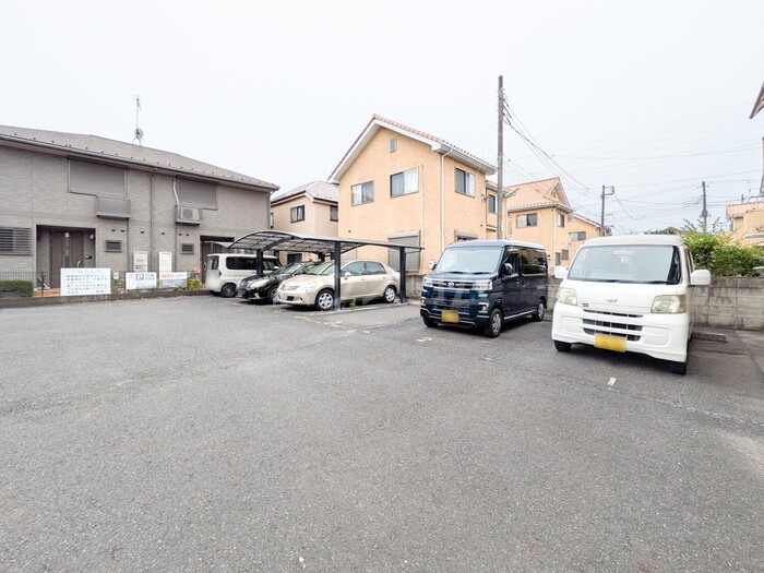19/23 駐車場