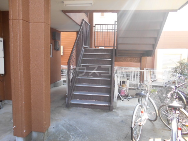 15/26 エントランス