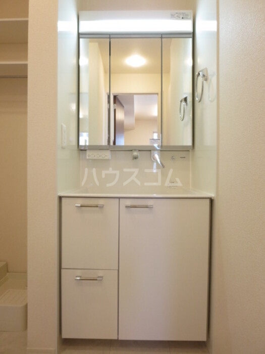 13/28 洗面