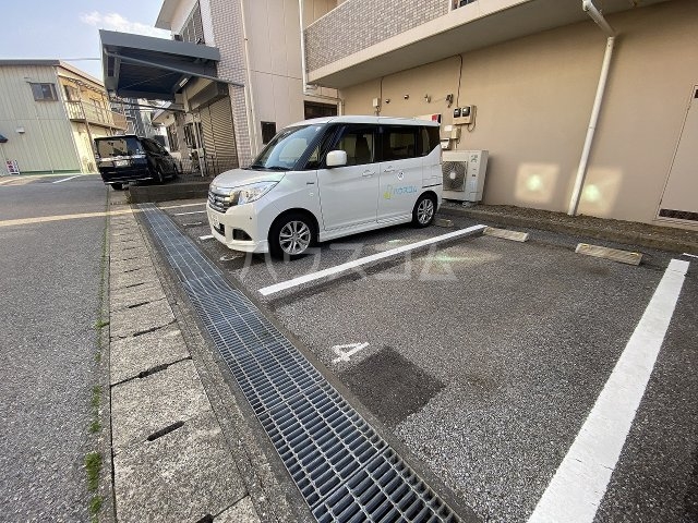 4/5 駐車場