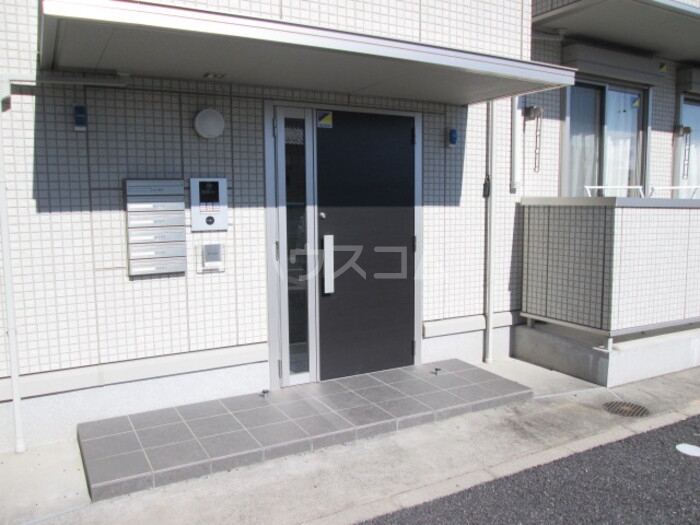 17/26 エントランス