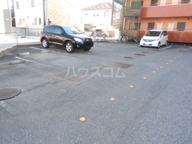 2/10 駐車場