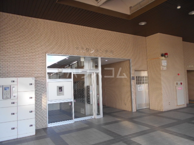 17/25 エントランス