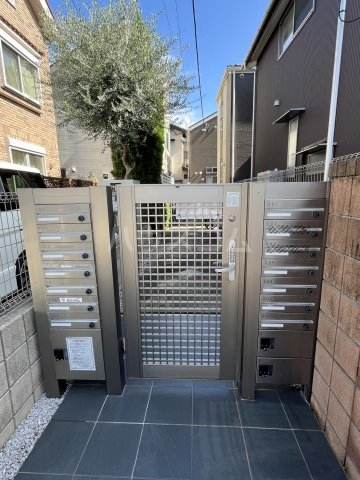 29/30 エントランス