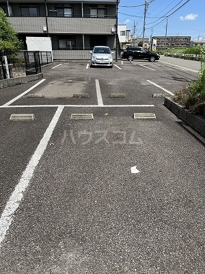 17/25 駐車場