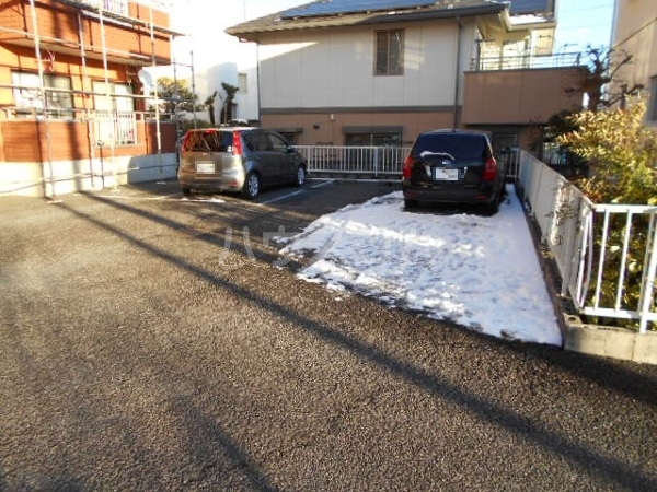 18/26 駐車場