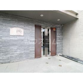 15/23 エントランス